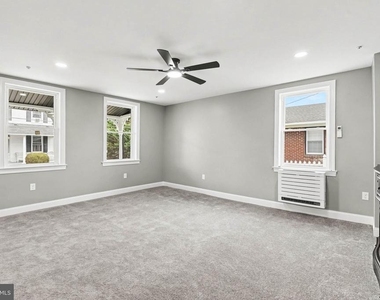 20 N Walnut Street - Photo Thumbnail 7