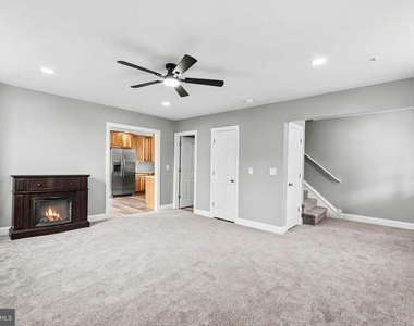 20 N Walnut Street - Photo Thumbnail 5