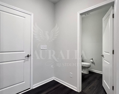 824 Silo Park Drive - Photo Thumbnail 8