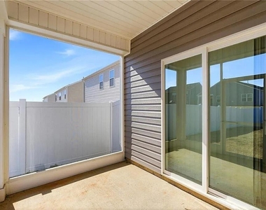 4608 Reedy Creek Farm Circle - Photo Thumbnail 14