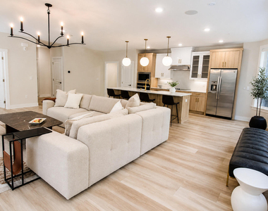 11548 Helmond Way - Photo Thumbnail 15