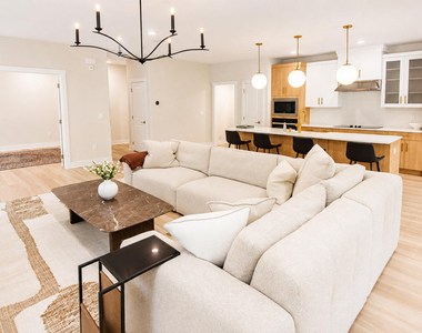 11548 Helmond Way - Photo Thumbnail 3