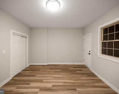 2037 Mcculloh Street - Photo Thumbnail 9