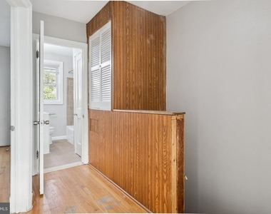 5961 Benton Heights Avenue - Photo Thumbnail 17