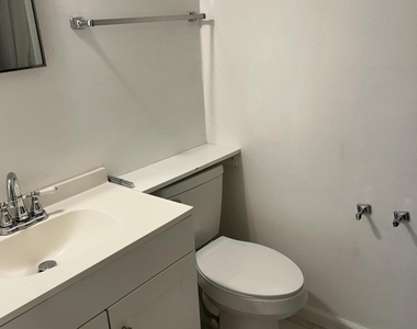 342 Ashley Forest Road - Photo Thumbnail 5