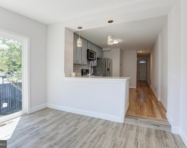 802 Mangold Street - Photo Thumbnail 10