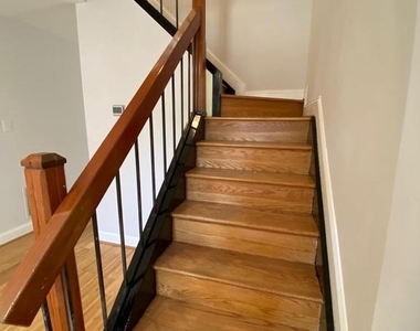 802 Mangold Street - Photo Thumbnail 16