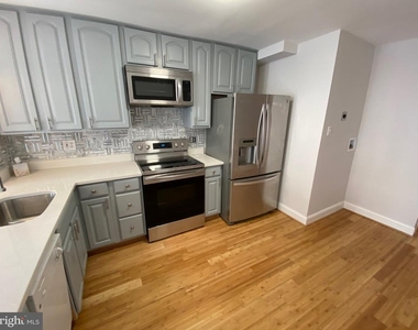 802 Mangold Street - Photo Thumbnail 8