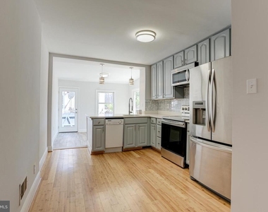 802 Mangold Street - Photo Thumbnail 7