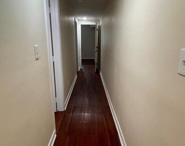 1423 W Fayette Street - Photo Thumbnail 3