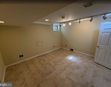 3522 Forest Haven Drive - Photo Thumbnail 8