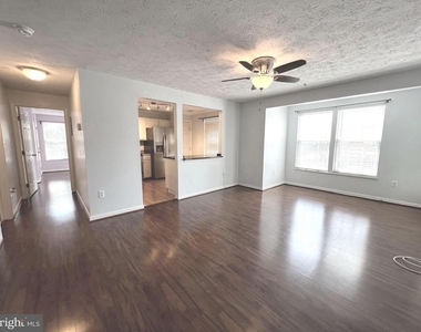 689 Winding Stream Way - Photo Thumbnail 1