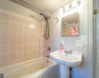 206 Linden Avenue - Photo Thumbnail 16