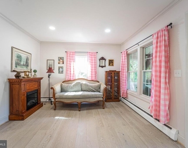 206 Linden Avenue - Photo Thumbnail 5