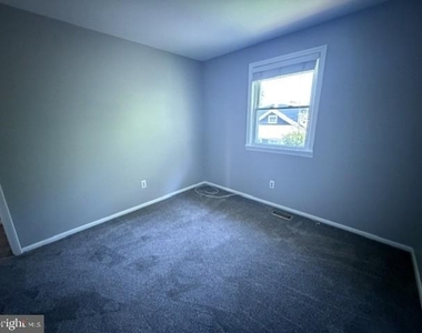 1709 Riverdale Drive - Photo Thumbnail 6
