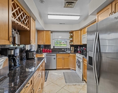 1435 Crofton Parkway - Photo Thumbnail 10