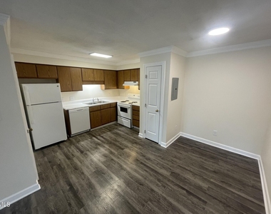 3535 Ivy Commons Drive - Photo Thumbnail 2