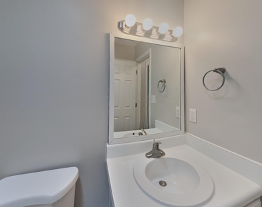 305 Aqua Marine Lane - Photo Thumbnail 13