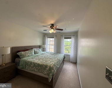 1145 Carbondale Way - Photo Thumbnail 23