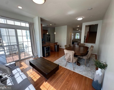 1145 Carbondale Way - Photo Thumbnail 13