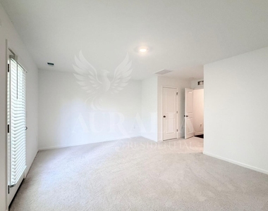 3611 Elm Grove Lane - Photo Thumbnail 6