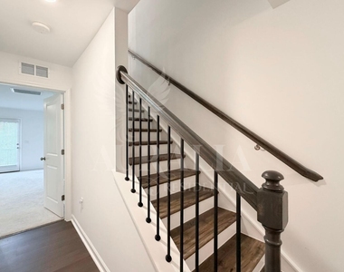 3611 Elm Grove Lane - Photo Thumbnail 4