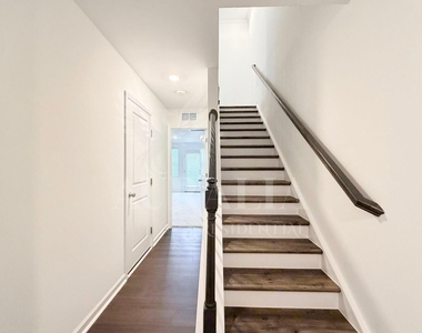 3611 Elm Grove Lane - Photo Thumbnail 9