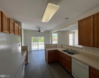32 Wanoma Circle - Photo Thumbnail 4