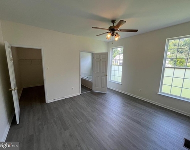 32 Wanoma Circle - Photo Thumbnail 3