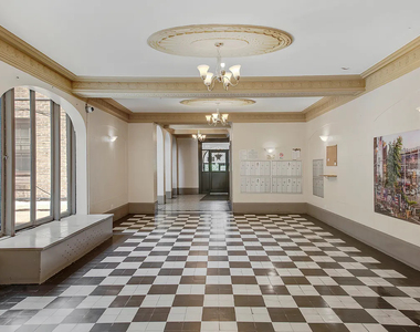 1100 Grand Concourse - Photo Thumbnail 7
