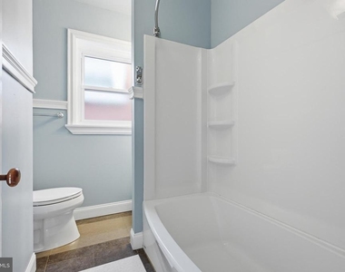 406 W 20th Street - Photo Thumbnail 18