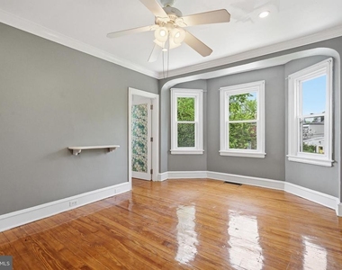 406 W 20th Street - Photo Thumbnail 16