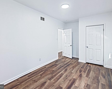 603 W 4th Street - Photo Thumbnail 8