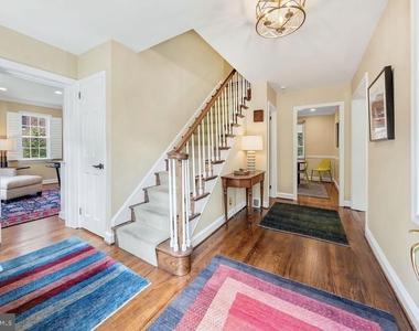 805 Princeton Road - Photo Thumbnail 3