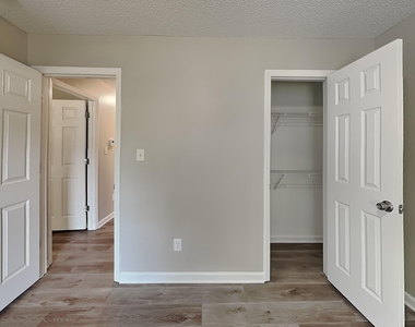 153 Cambridge Elm Drive - Photo Thumbnail 13