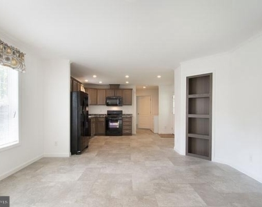 16 Loxley Lane - Photo Thumbnail 5