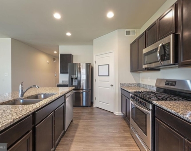 119 White Birch Drive - Photo Thumbnail 8