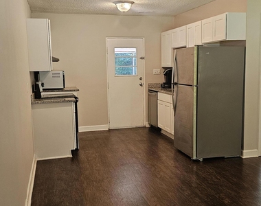 3623 Bowling Drive - Photo Thumbnail 2