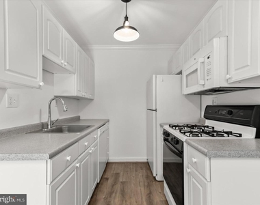 2325 42nd Street Nw - Photo Thumbnail 13