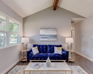 1512 Luray Dr - Photo Thumbnail 3