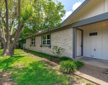 1512 Luray Dr - Photo Thumbnail 1