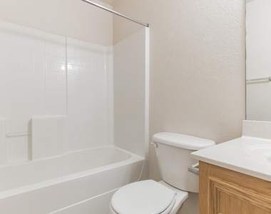 319 Cedar Ridge Dr - Photo Thumbnail 19