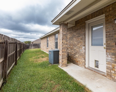 319 Cedar Ridge Dr - Photo Thumbnail 26