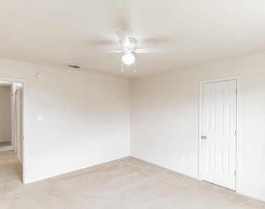 319 Cedar Ridge Dr - Photo Thumbnail 23