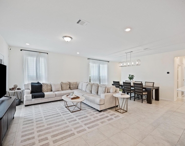 7216 Gray Catbird Dr - Photo Thumbnail 2