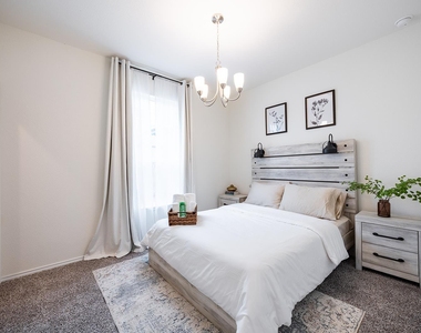 7216 Gray Catbird Dr - Photo Thumbnail 11