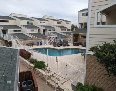1818 S Lakeshore Blvd - Photo Thumbnail 25