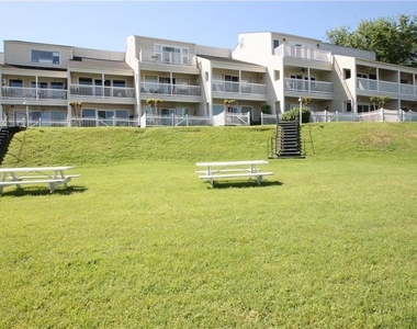 1818 S Lakeshore Blvd - Photo Thumbnail 29
