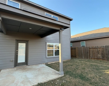 105 Declaration Ln - Photo Thumbnail 38