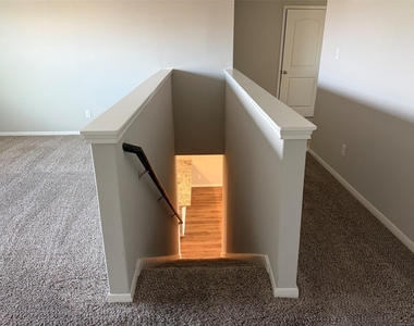 105 Declaration Ln - Photo Thumbnail 19